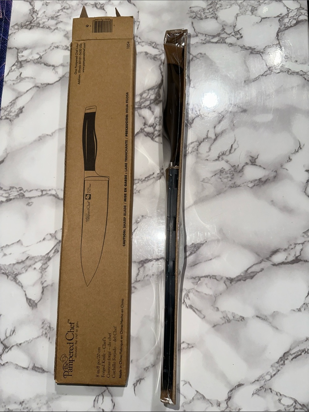 The Pampered chef 8 in forged knife πͺ chefs New - Picture 4 of 5